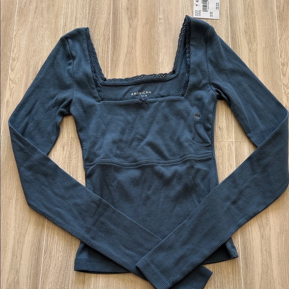 AE Square Neck Lace Long-Sleeve T-Shirt